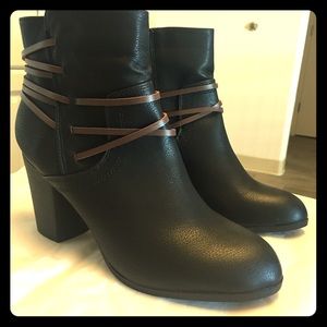 Madden girl block heeled booties!!